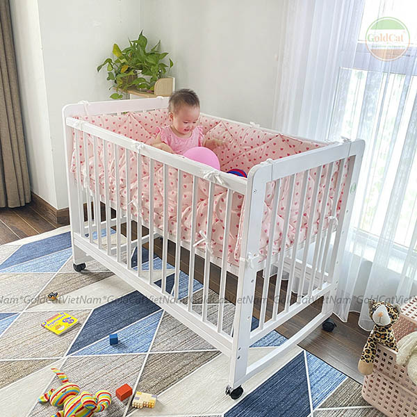 nôi cũi gỗ màu trắng hợp mênh kim