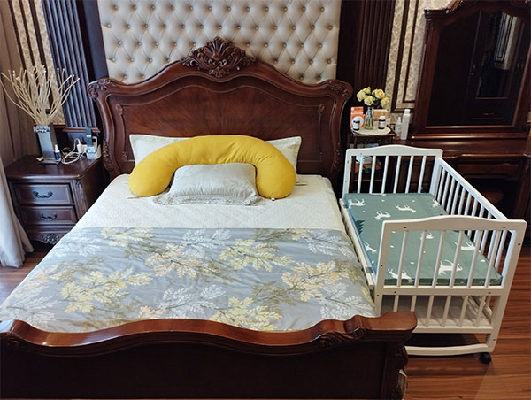 cũi trẻ em nhỏ gọn tiết kiệm chi phí
