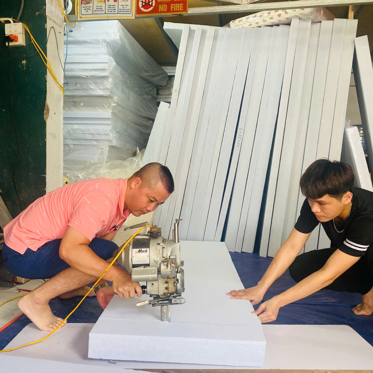 Đệm Bông Ép Gấp Gọn GoldCat Kích Thước 1M4X2M.