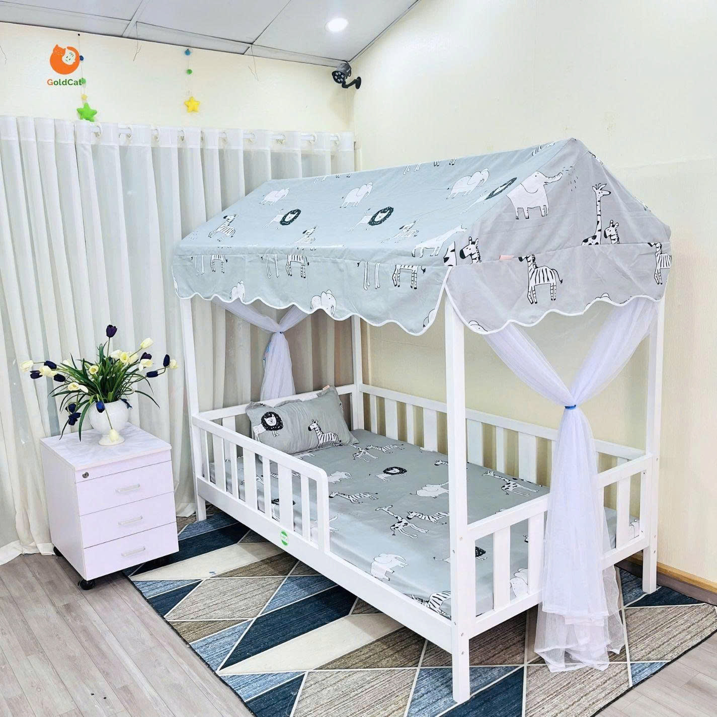 Giường Ngôi Nhà GoldCat - Màu Trắng